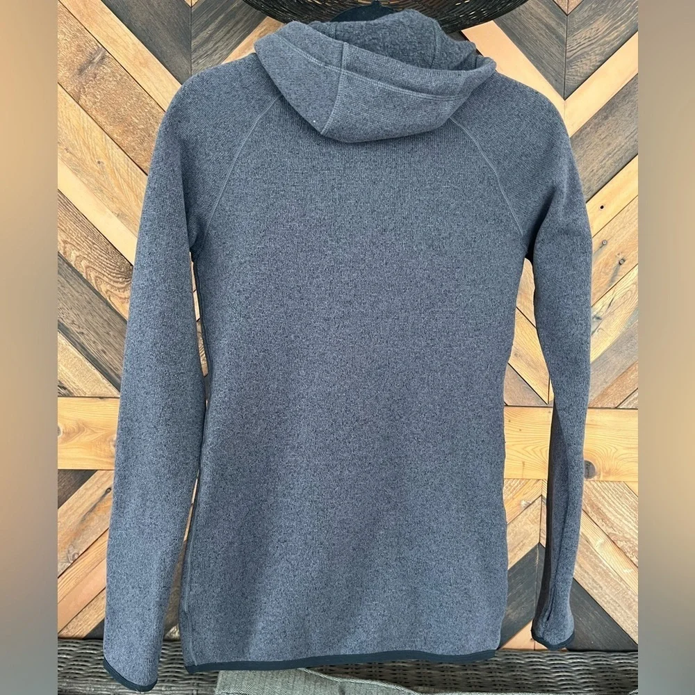NIKE Hypernatural Therma Fit Women's Size XS Gray Pullover Hoodie